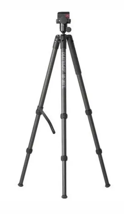 Multifunkční odlehčená střelecká trojnožka DeathGrip Infinite, vyrobená z uhlíkových vláken Carbon Fiber a využívající systém uchycení Arca-Swiss®. Součástí je polstrované pouzdro.